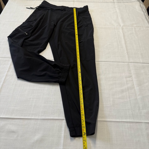 Athleta Black Venture Pant Joggers Pockets Athletic Running Outdoors Yoga Size 6 - Picture 9 of 10